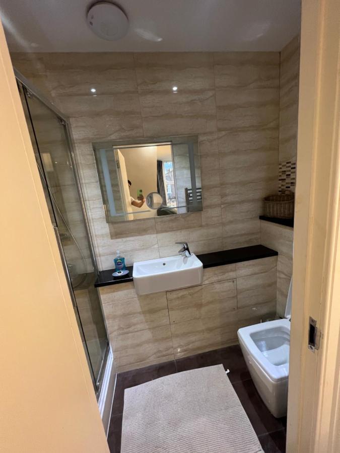 Luxury Double Room W/ Private Bathroom Эдинбург Экстерьер фото